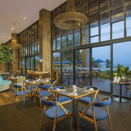 Swiss-Belresort Belitung Exterior photo